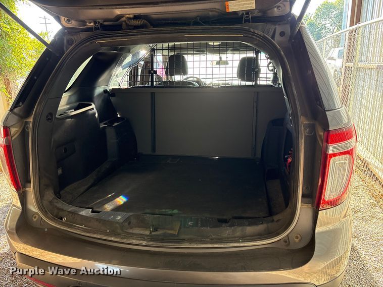 image for item ET7157 2015 Ford Explorer Police Interceptor 