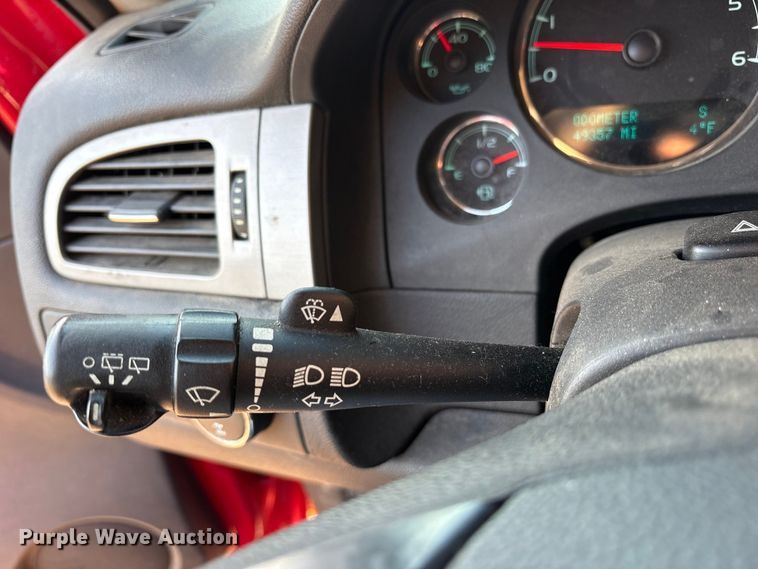 image for item ET7158 2012 Chevrolet Tahoe Police SUV