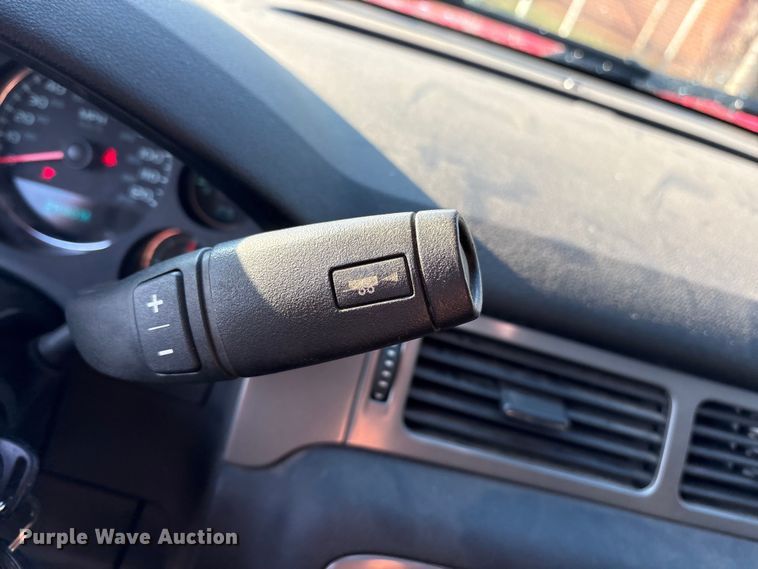 image for item ET7158 2012 Chevrolet Tahoe Police SUV