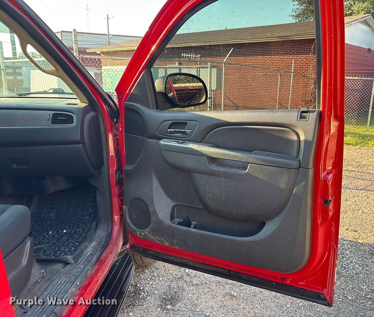 image for item ET7158 2012 Chevrolet Tahoe Police SUV