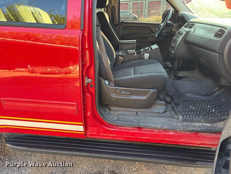 image for item ET7158 2012 Chevrolet Tahoe Police SUV