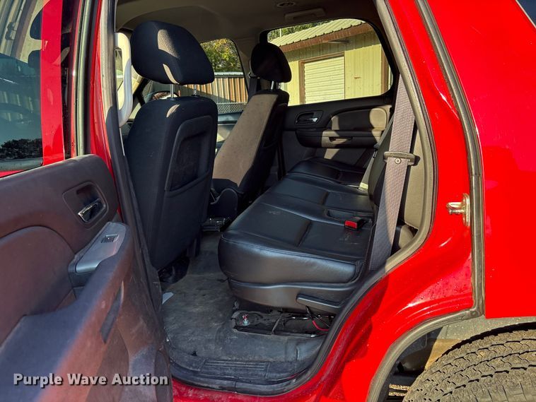 image for item ET7158 2012 Chevrolet Tahoe Police SUV