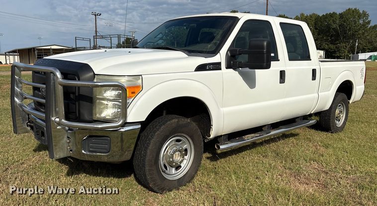image for item ET7187 2011 Ford F250 Super Duty Crew Cab pickup truck