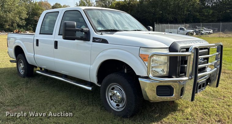 image for item ET7187 2011 Ford F250 Super Duty Crew Cab pickup truck