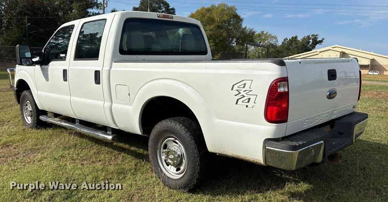 image for item ET7187 2011 Ford F250 Super Duty Crew Cab pickup truck