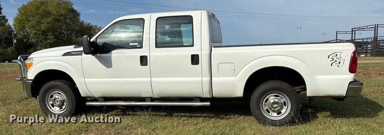 image for item ET7187 2011 Ford F250 Super Duty Crew Cab pickup truck