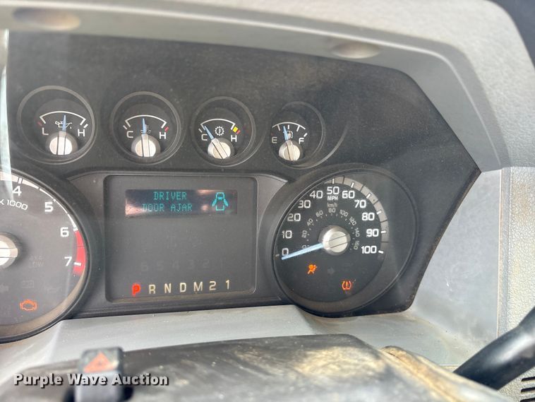 image for item ET7187 2011 Ford F250 Super Duty Crew Cab pickup truck