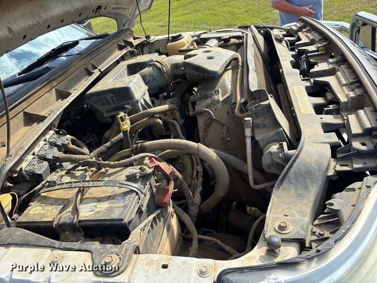 image for item ET7187 2011 Ford F250 Super Duty Crew Cab pickup truck