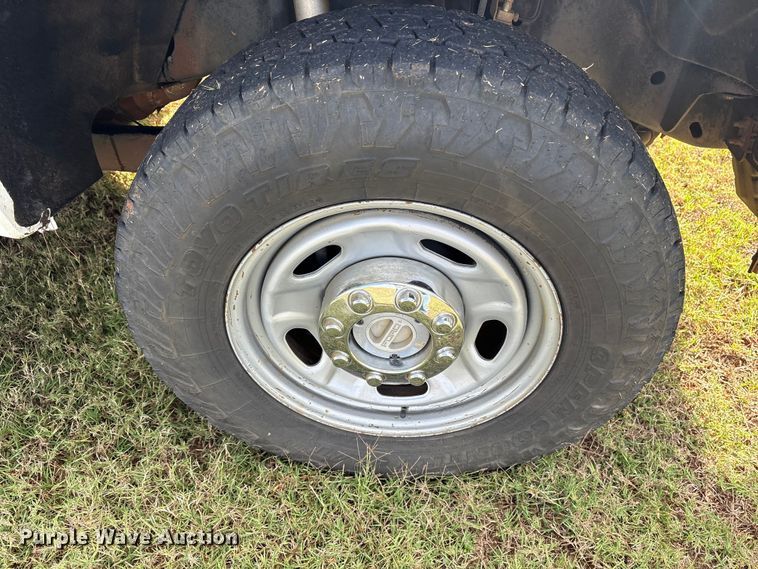 image for item ET7187 2011 Ford F250 Super Duty Crew Cab pickup truck