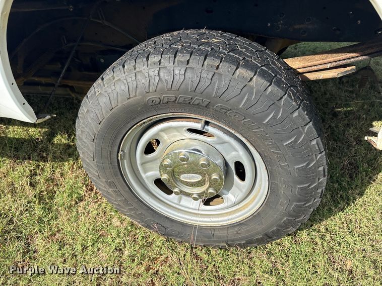 image for item ET7187 2011 Ford F250 Super Duty Crew Cab pickup truck