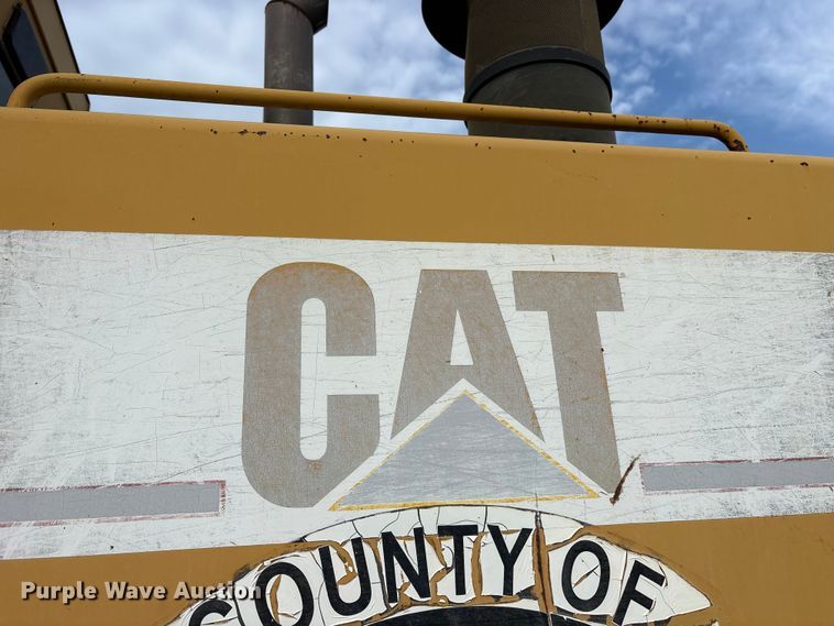 image for item ET7188 1997 Caterpillar 12H motor grader