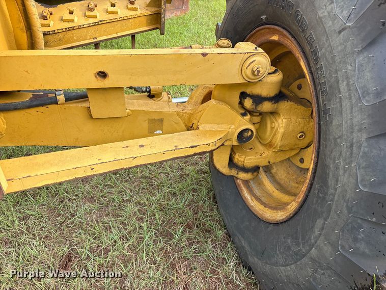 image for item ET7188 1997 Caterpillar 12H motor grader