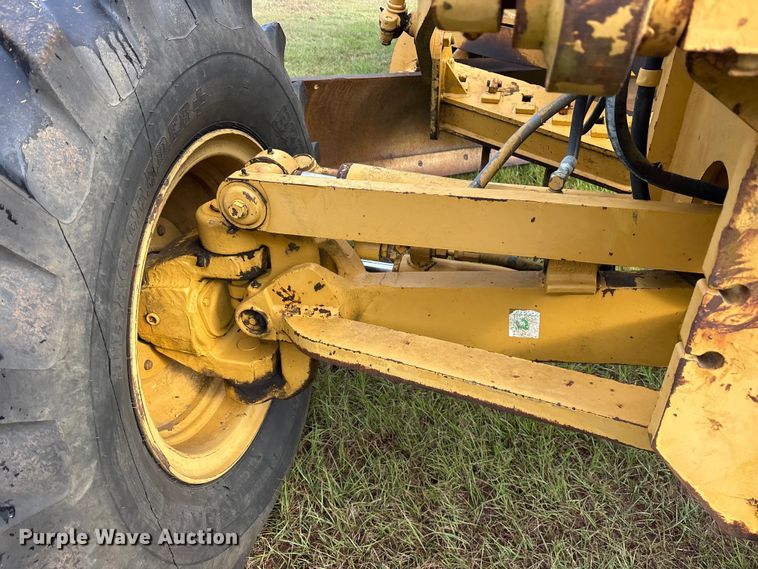image for item ET7188 1997 Caterpillar 12H motor grader