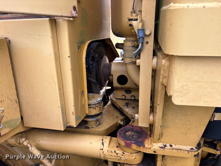 image for item ET7188 1997 Caterpillar 12H motor grader