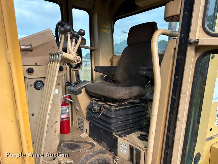 image for item ET7188 1997 Caterpillar 12H motor grader