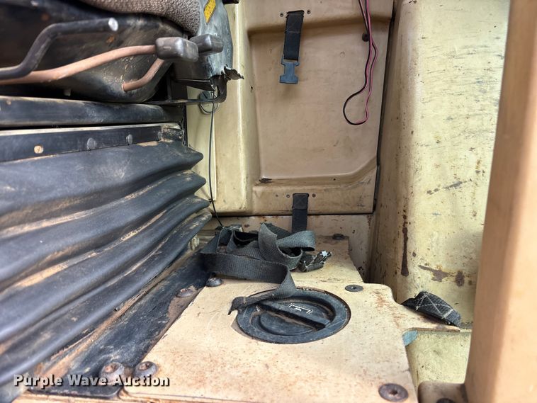 image for item ET7188 1997 Caterpillar 12H motor grader