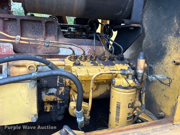 image for item ET7188 1997 Caterpillar 12H motor grader