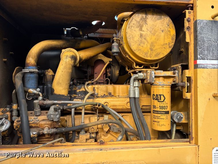 image for item ET7188 1997 Caterpillar 12H motor grader