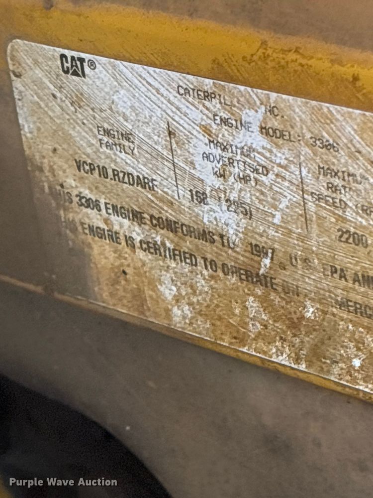 image for item ET7188 1997 Caterpillar 12H motor grader