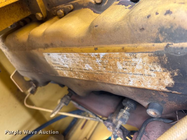 image for item ET7188 1997 Caterpillar 12H motor grader