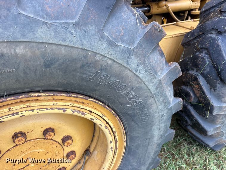 image for item ET7188 1997 Caterpillar 12H motor grader