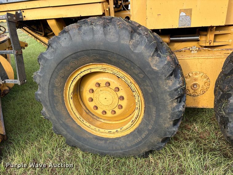 image for item ET7188 1997 Caterpillar 12H motor grader