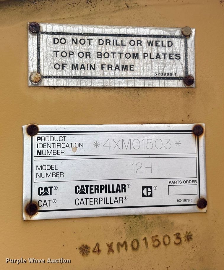 image for item ET7188 1997 Caterpillar 12H motor grader