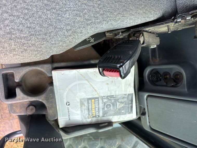 image for item ET7189 2010 John Deere 672G motor grader