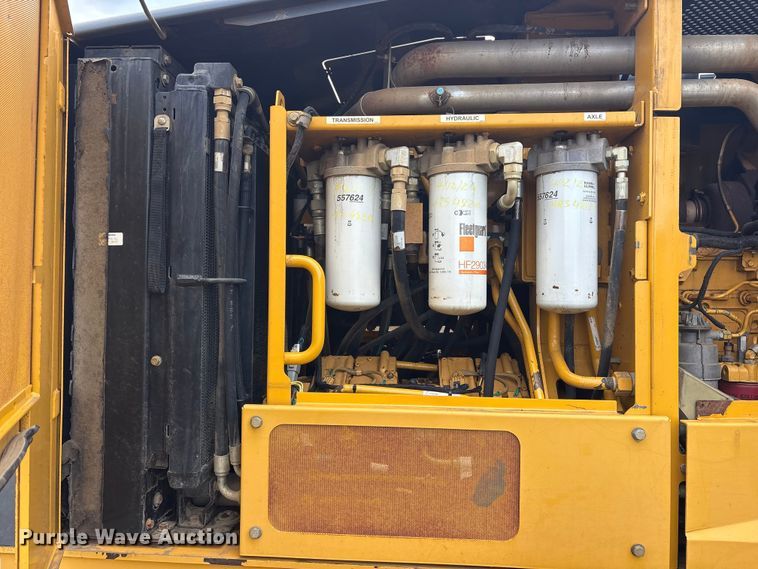 image for item ET7189 2010 John Deere 672G motor grader