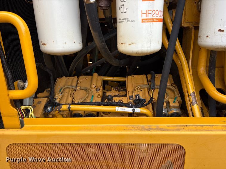 image for item ET7189 2010 John Deere 672G motor grader