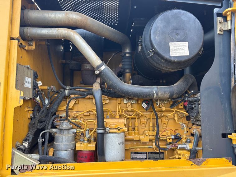 image for item ET7189 2010 John Deere 672G motor grader