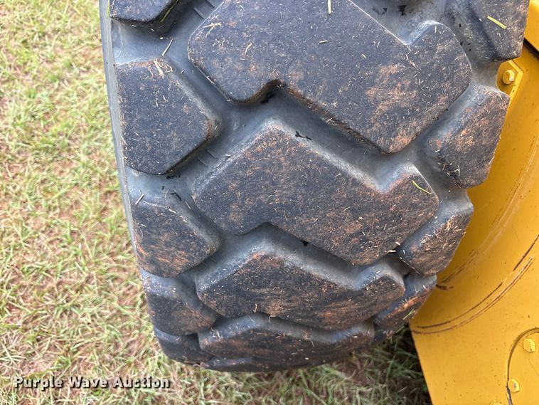 image for item ET7189 2010 John Deere 672G motor grader