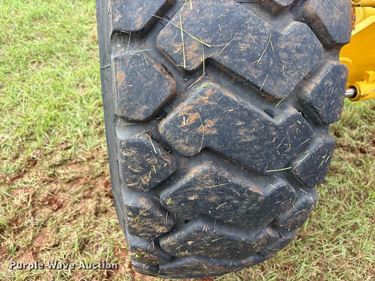 image for item ET7189 2010 John Deere 672G motor grader