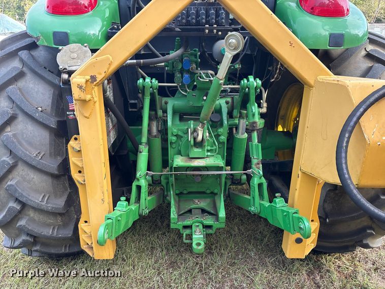 image for item ET7190 2017 John Deere 6105E MFWD tractor