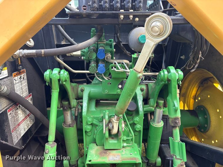 image for item ET7190 2017 John Deere 6105E MFWD tractor