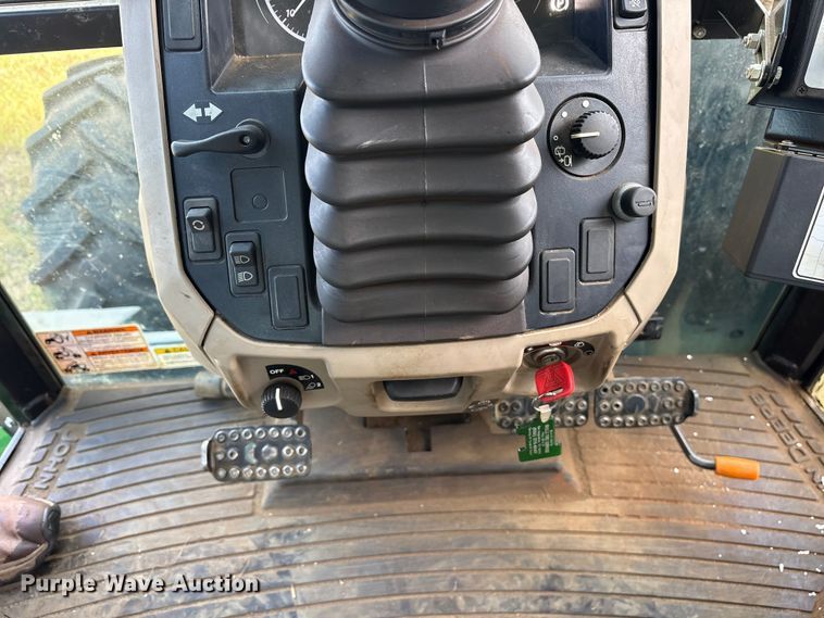 image for item ET7190 2017 John Deere 6105E MFWD tractor