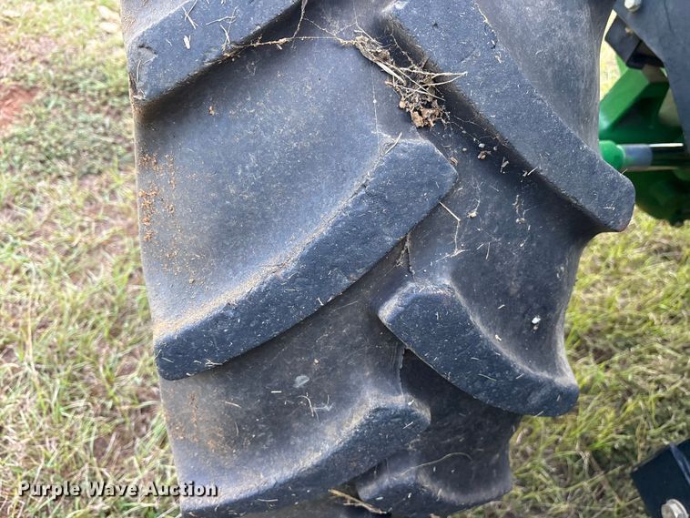 image for item ET7190 2017 John Deere 6105E MFWD tractor