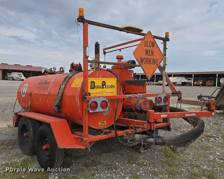 image for item EU3849 Dura Patcher 81DJ pothole patcher