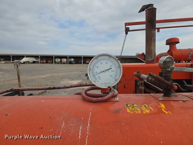 image for item EU3849 Dura Patcher 81DJ pothole patcher