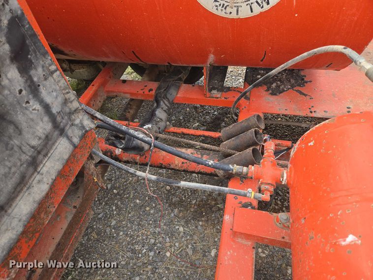 image for item EU3849 Dura Patcher 81DJ pothole patcher