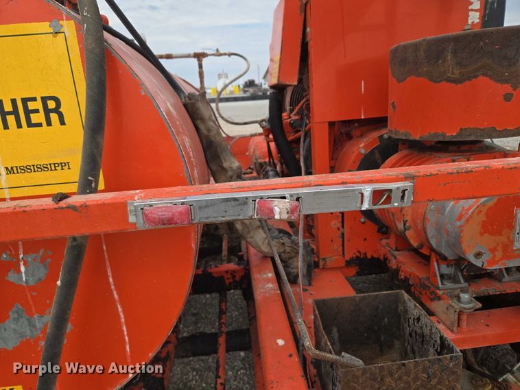 image for item EU3849 Dura Patcher 81DJ pothole patcher