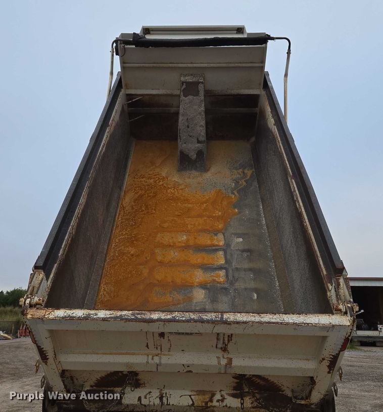 image for item EU3866 2009 Mack Granite dump truck