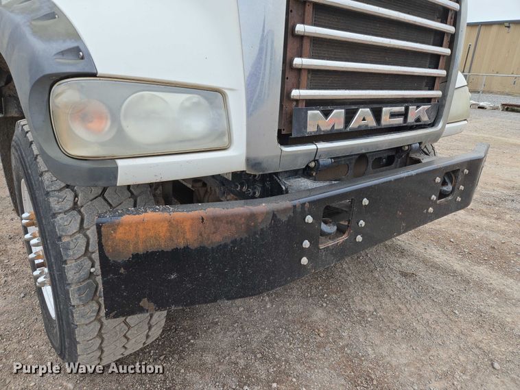 image for item EU3866 2009 Mack Granite dump truck
