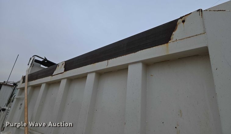 image for item EU3866 2009 Mack Granite dump truck