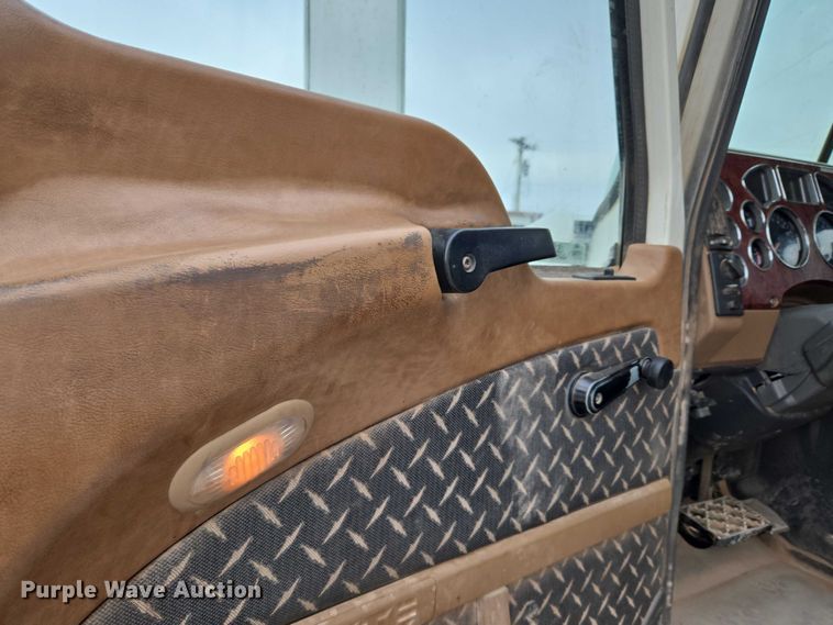 image for item EU3866 2009 Mack Granite dump truck