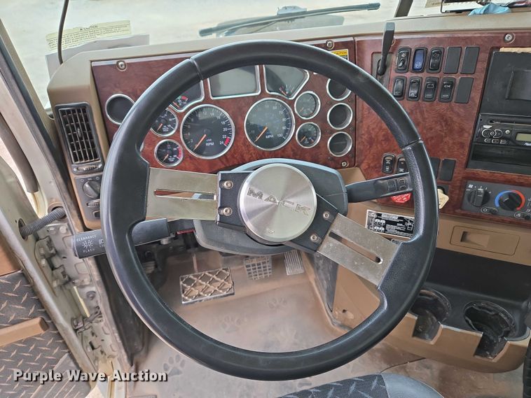 image for item EU3866 2009 Mack Granite dump truck