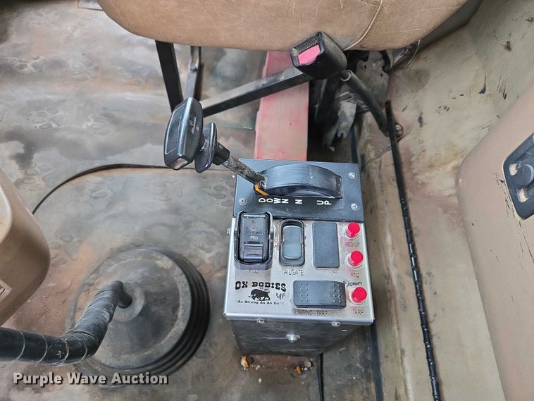 image for item EU3866 2009 Mack Granite dump truck