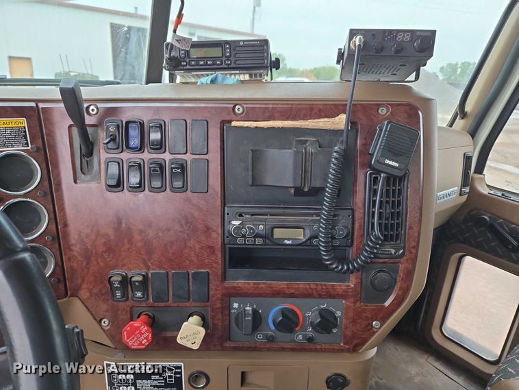 image for item EU3866 2009 Mack Granite dump truck