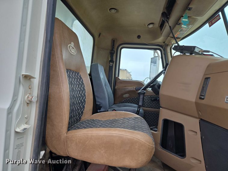 image for item EU3866 2009 Mack Granite dump truck