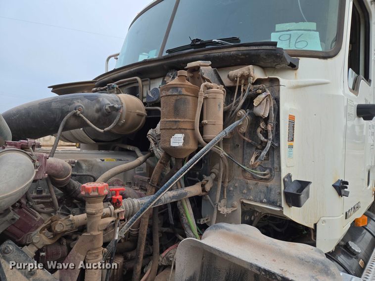 image for item EU3866 2009 Mack Granite dump truck